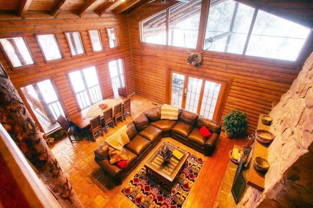 Log Cabin On The Stream Sundance Exterior foto