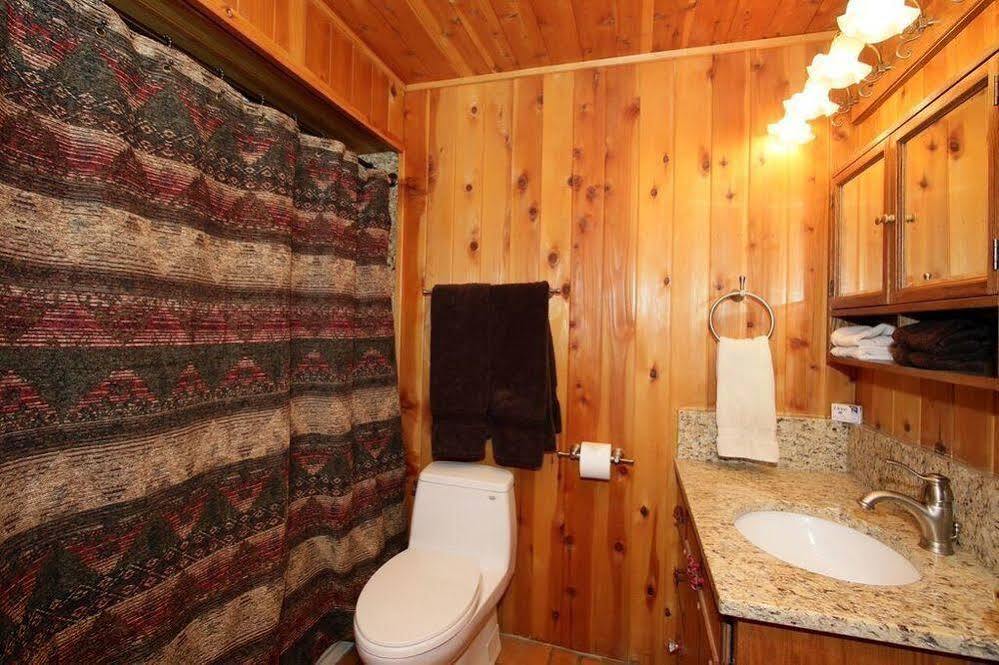 Log Cabin On The Stream Sundance Exterior foto